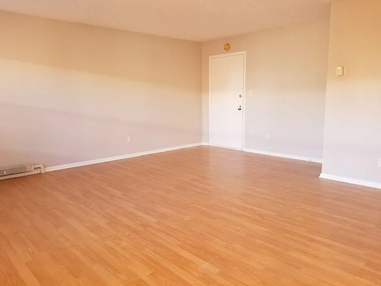 13789 Cedar Rd #300 — Photo 12