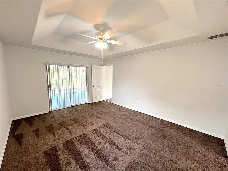 106 Point Of Woods Dr — Photo 22