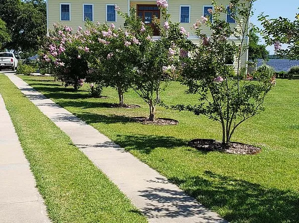 114 Indian Shores Ct, Newport, NC 28570