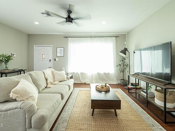 4th image of 406 N 12th St