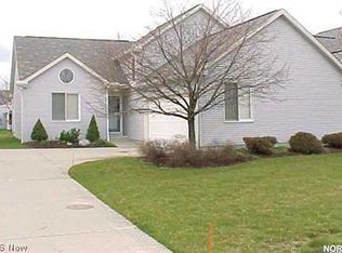 6686 Laurel Ln #6686, Olmsted Falls, OH 44138