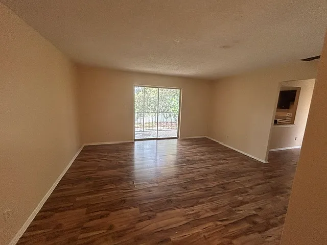 8510 13th St N #D — Photo 5
