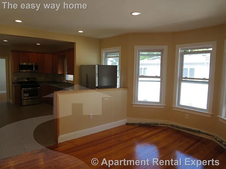 55 Marion St — Photo 4