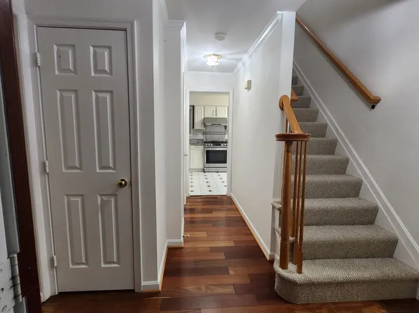 9934 Rose Trl, Ellicott City, MD 21042