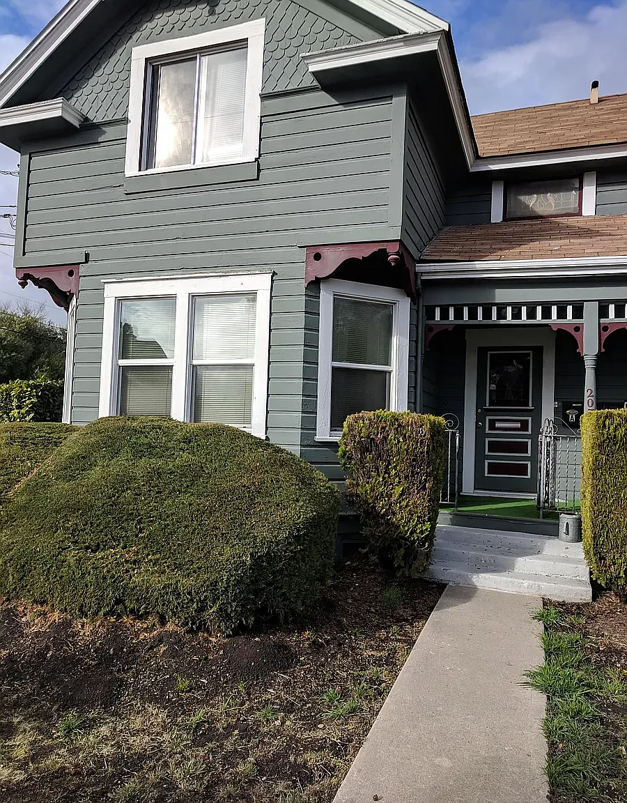 3 bed, 1000 sqft, $4,900 — Photo 2