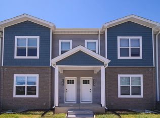 1212 Devils Glen Rd, Bettendorf, IA 52722