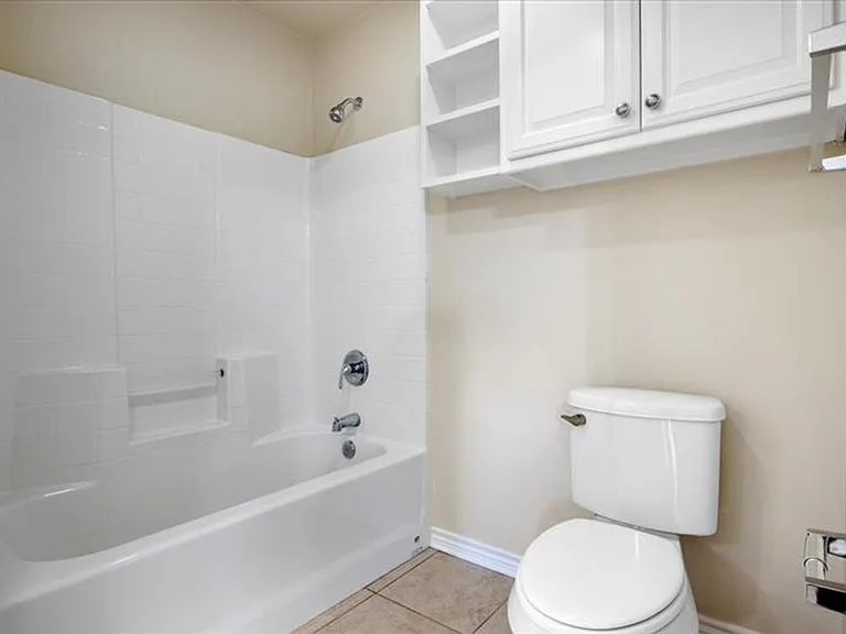 4052 Stonebridge Dr — Photo 11