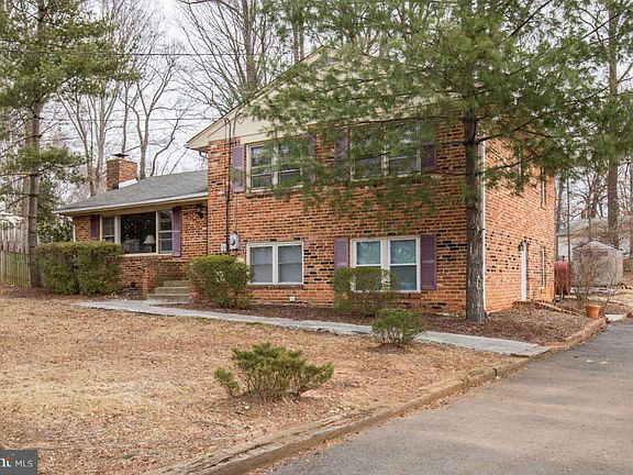 2nd image of 2911 Swanee Ln