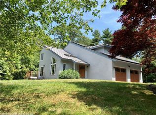 7 Albion Rd, Cape Elizabeth, ME 04107