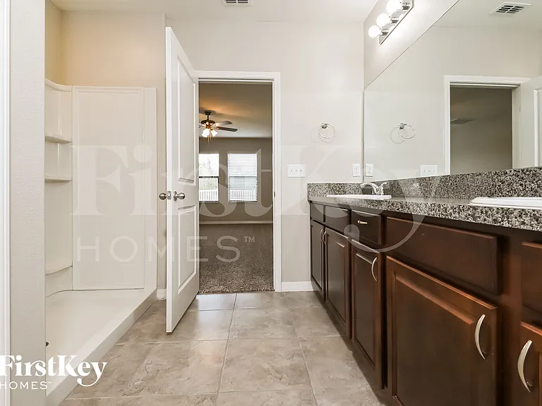 14827 Crescent Rock Dr — Photo 9