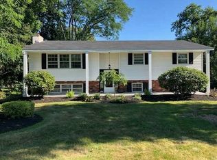 14 W Redoubt Rd, Fishkill, NY 12524