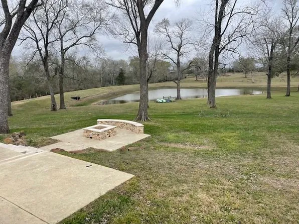 2944 Old Highway 36 Rd, Bellville, TX 77418