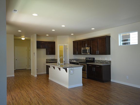 2nd image of 12124 SE 292nd St