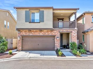 832 Fir St W, Madera, CA 93636