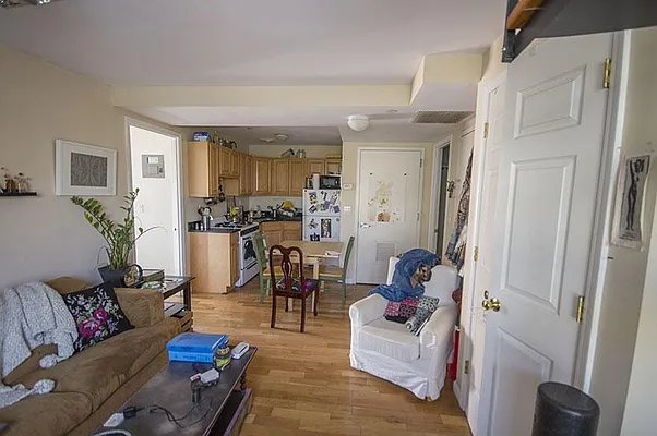 Rented by Level Group | media 31