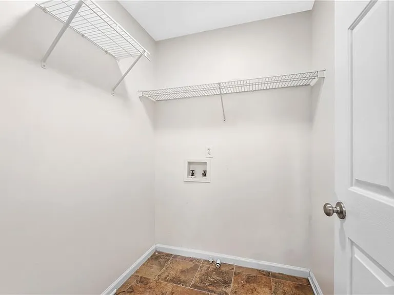 560 Kimball Crest Ct — Photo 31