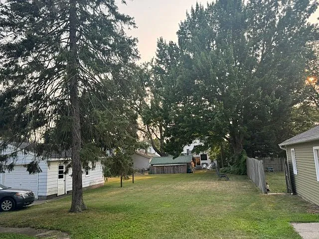 Downtown Zeeland 38 Pine Street — Photo 4