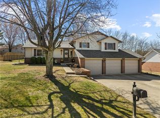 202 Pebble Beach Dr, Harrison, AR 72601