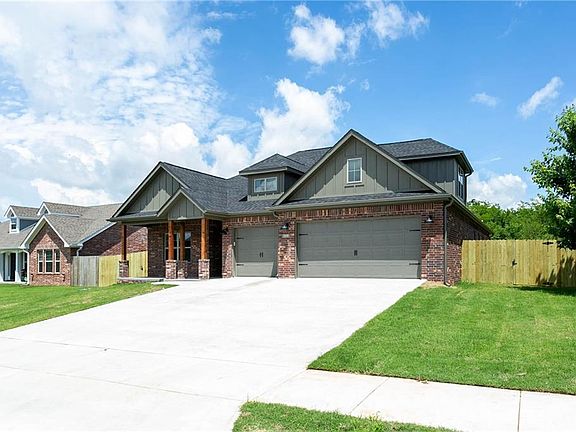 3rd image of 508 Meadow Brook Cir