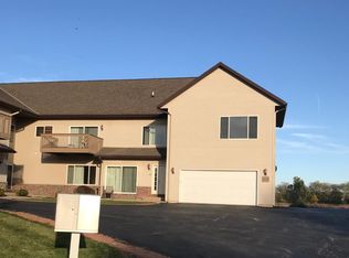 724 Cherokee Path, Lake Mills, WI 53551