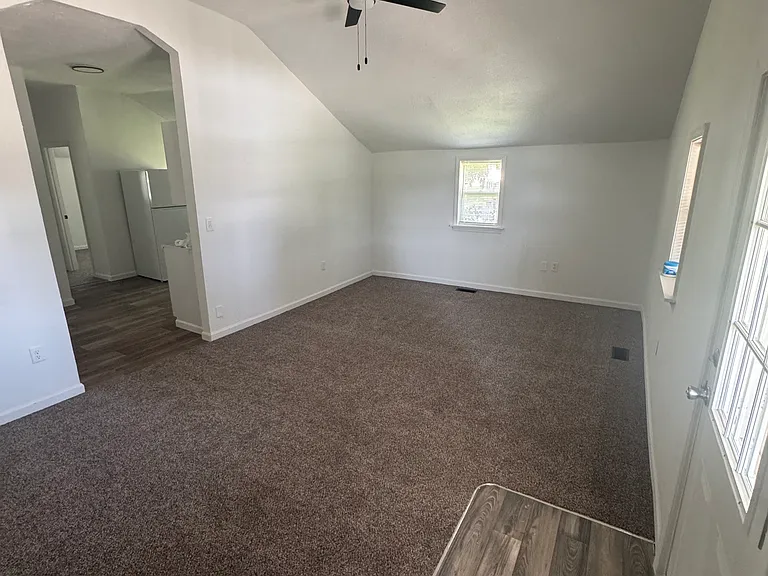 706 Main St — Photo 2
