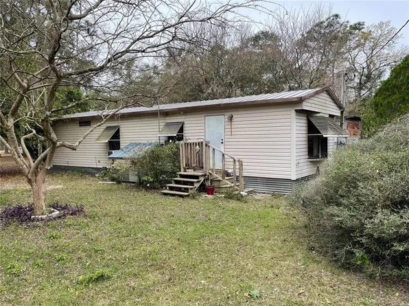 10560 NE 227th St, Fort Mc Coy, FL 32134