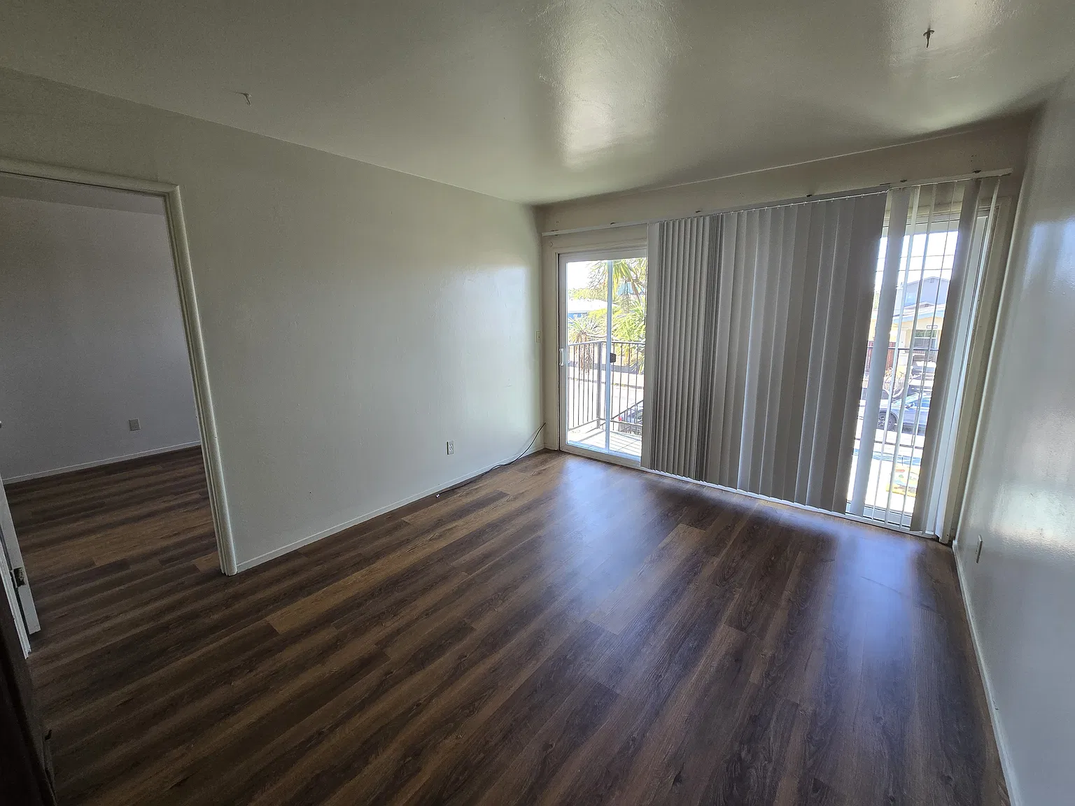 1 bed, $1,050 — Photo 2
