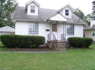 271 Churchill Rd, Girard, OH 44420