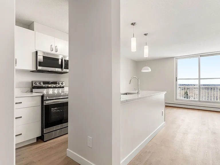 2720 College Ave — Photo 81