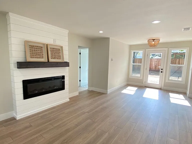 5018 Jerry Way — Photo 6