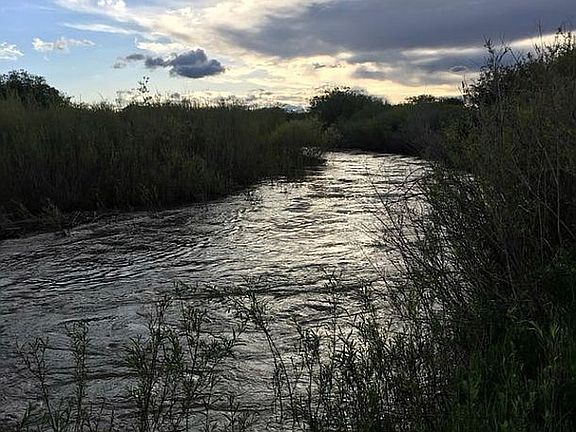 The Judith River runs though