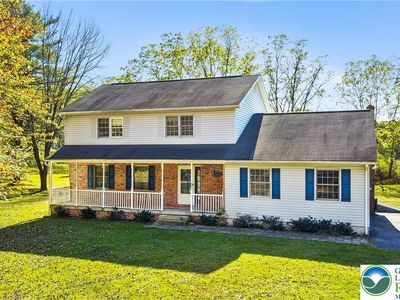 1547 Weir Creek Dr, Brodheadsville, PA, 18322