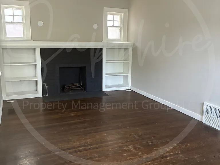 5430 Michigan Ave — Photo 5