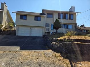 8832 14th Ave SW, Seattle, WA 98106