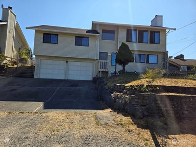 8832 14th Avenue SW, Seattle, WA, 98106