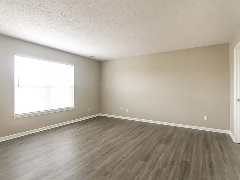 607 Sweet Creek Dr — Photo 9