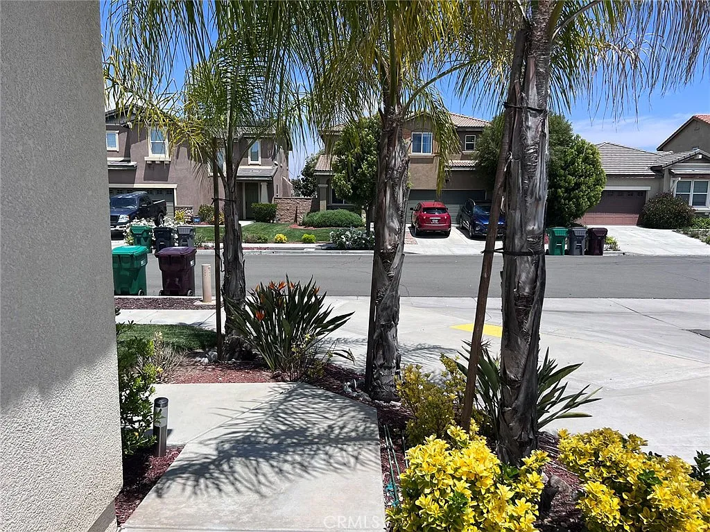 1 bed, 450 sqft, $1,750 — Photo 4