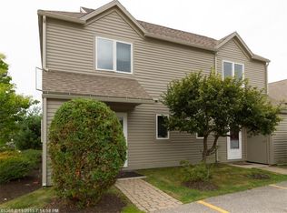 16 Back Cove Est, Portland, ME 04103