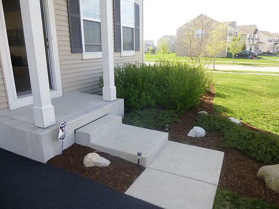 4th image of 2500 Dogwood Dr