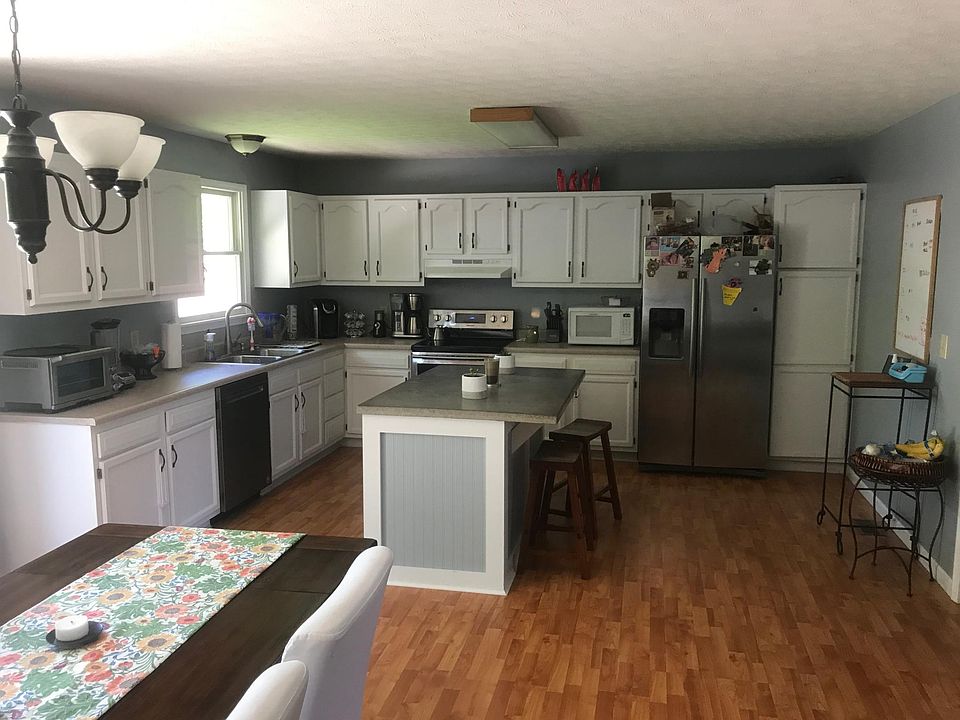 2nd image of 329 Wexford Dr