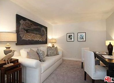 5th image of 530 S Barrington Ave APT 206