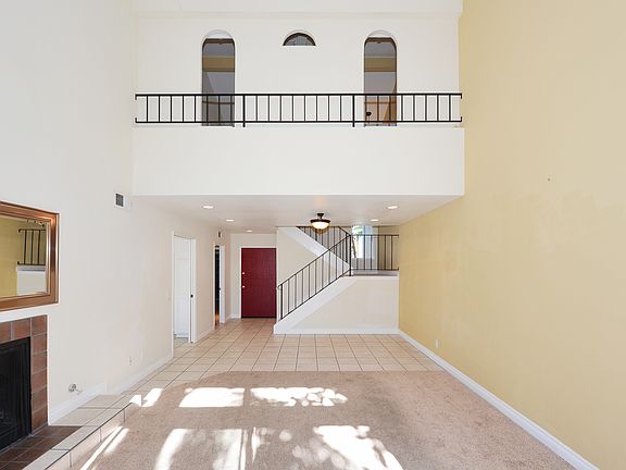 4th image of 3684 San Vincente Ct