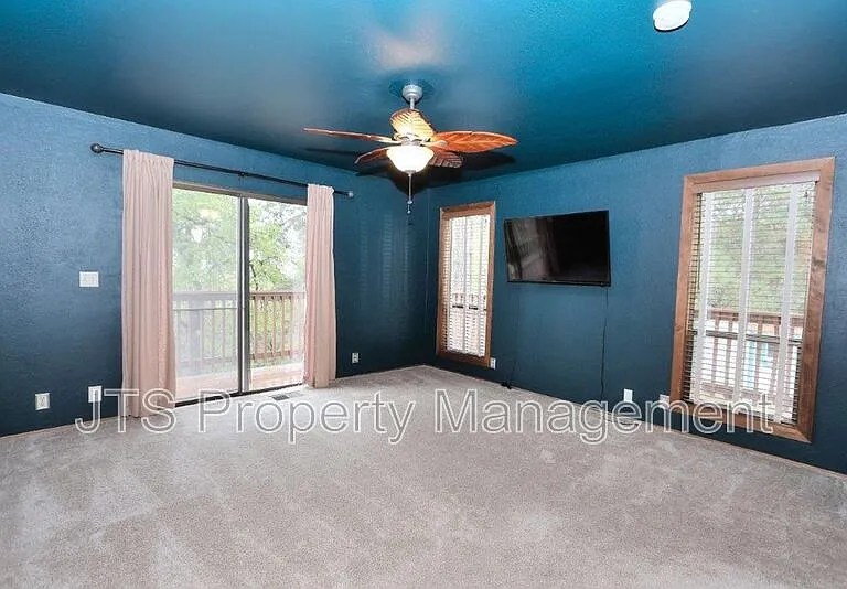 2812 Centennial Ct — Photo 27