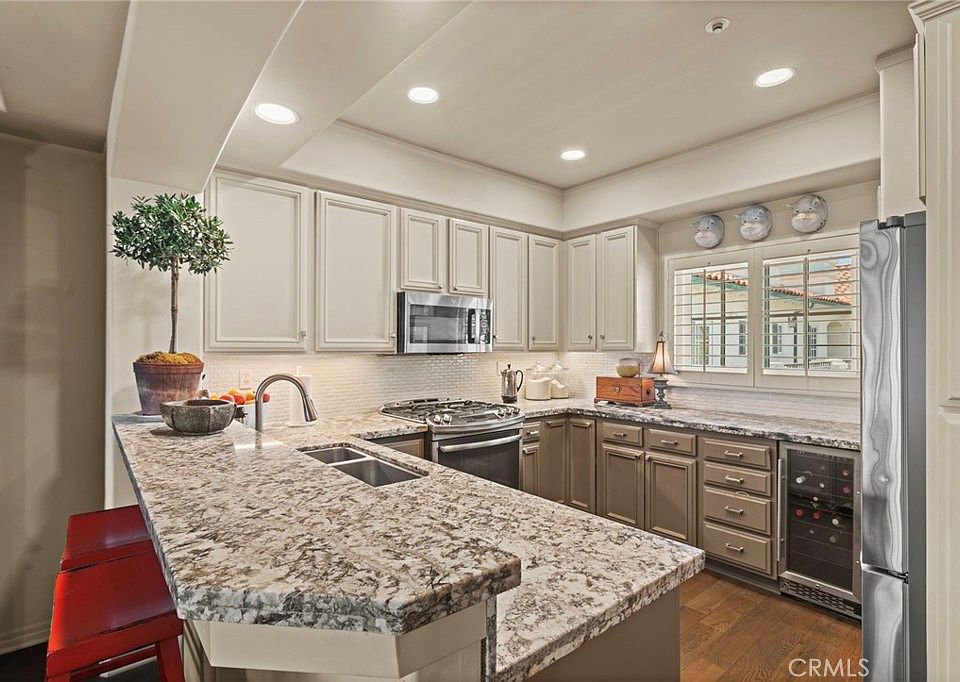 1st image of 1901 E Ocean Blvd Unit 406