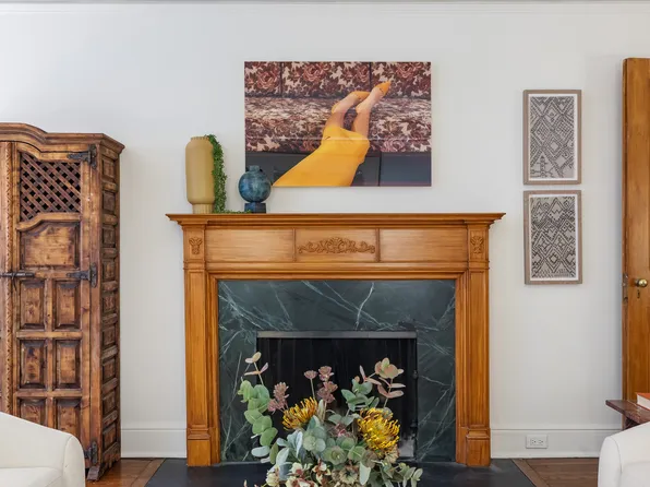 320 East 72nd Street image 3 of 17