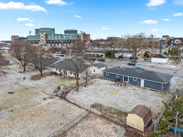 1855 Saint Agnes Dr, Green Bay, WI 54304