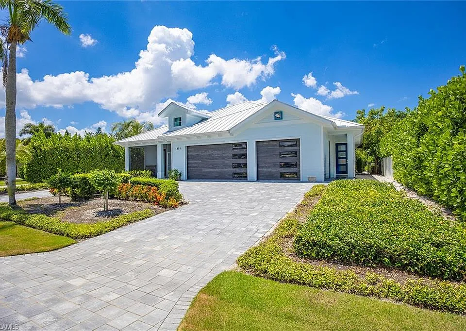 1232 Royal Palm Dr