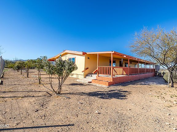 4th image of 3520 E Andrada Rd