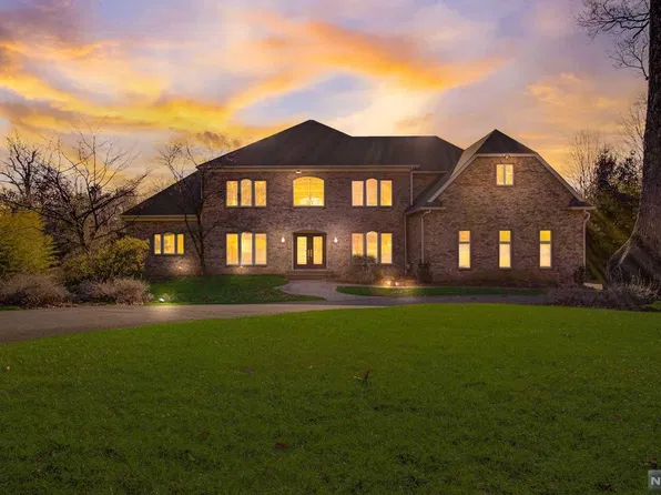 7 Old Lane, Montville Township, NJ 07045