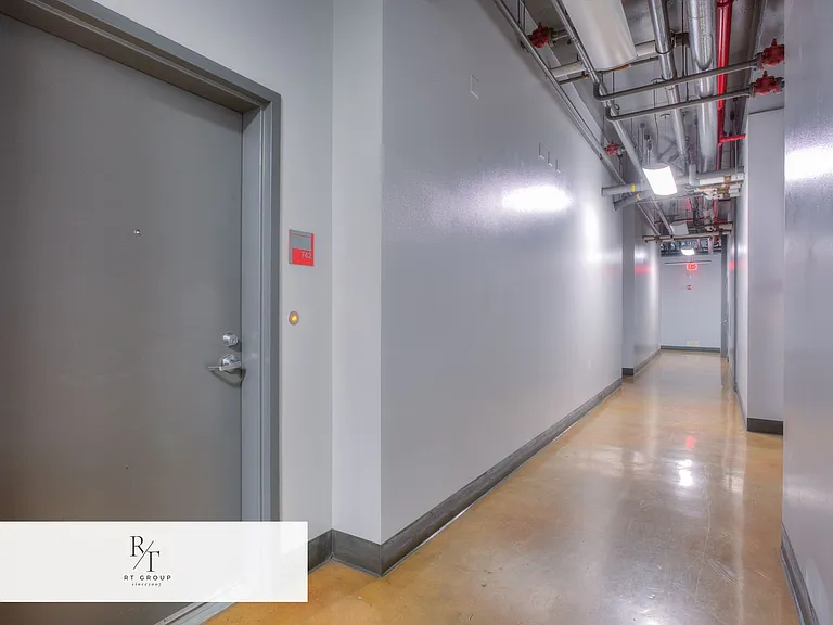 645 W 9th St #742 — Photo 4